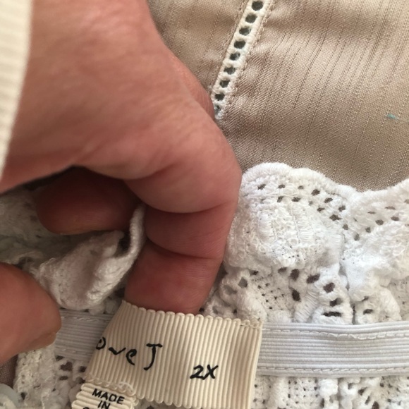 Off the shoulder Love J Top - Picture 6 of 6